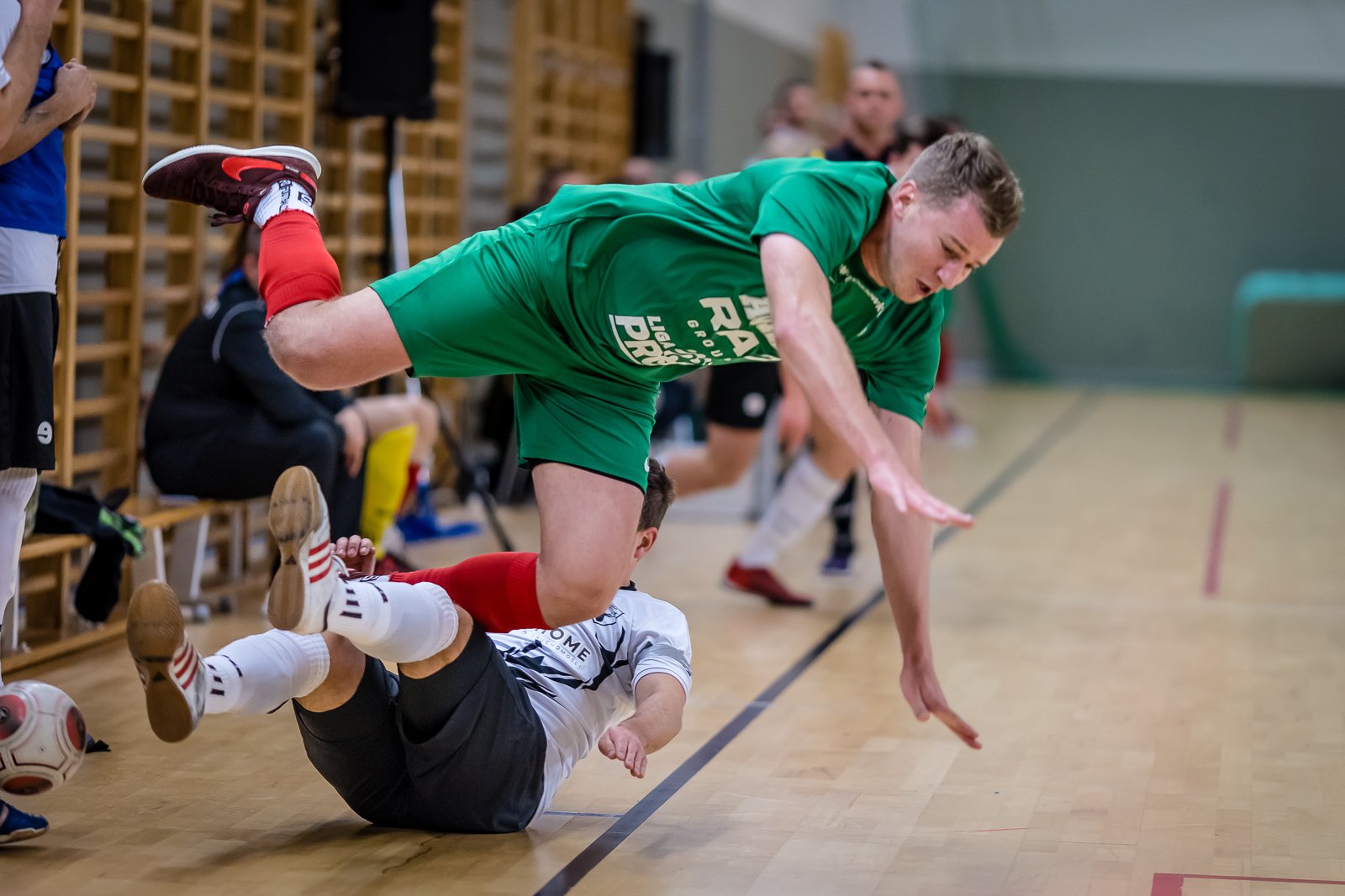 powalczyli-w-futsalowym-debiucie-na-szczeblu-centralnym-111371