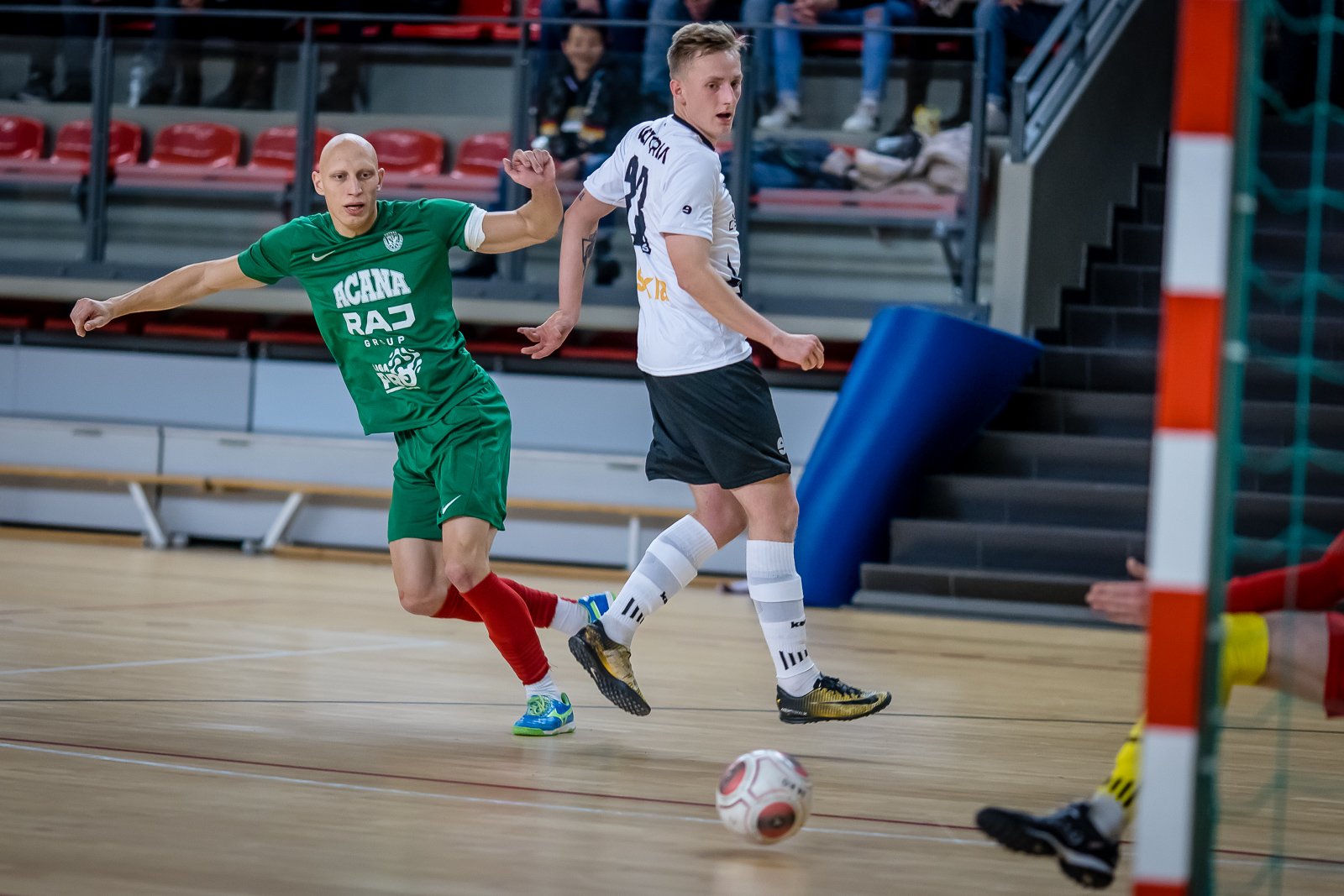 powalczyli-w-futsalowym-debiucie-na-szczeblu-centralnym-111371