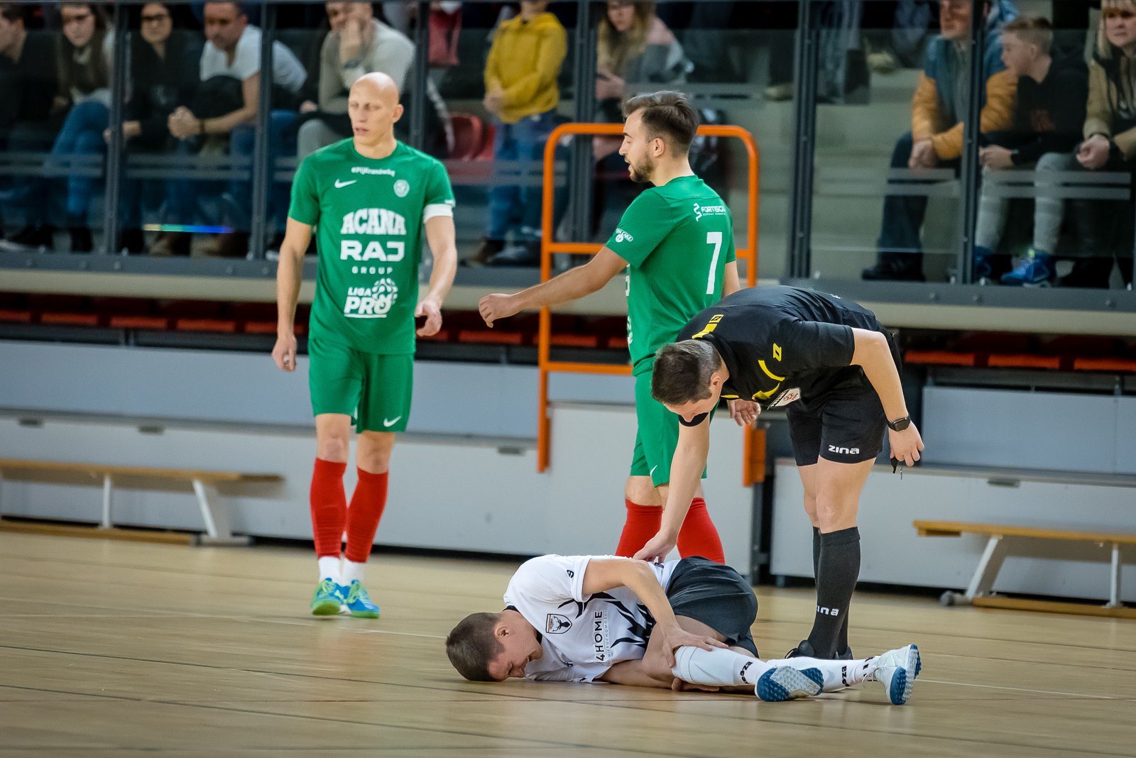 powalczyli-w-futsalowym-debiucie-na-szczeblu-centralnym-111371