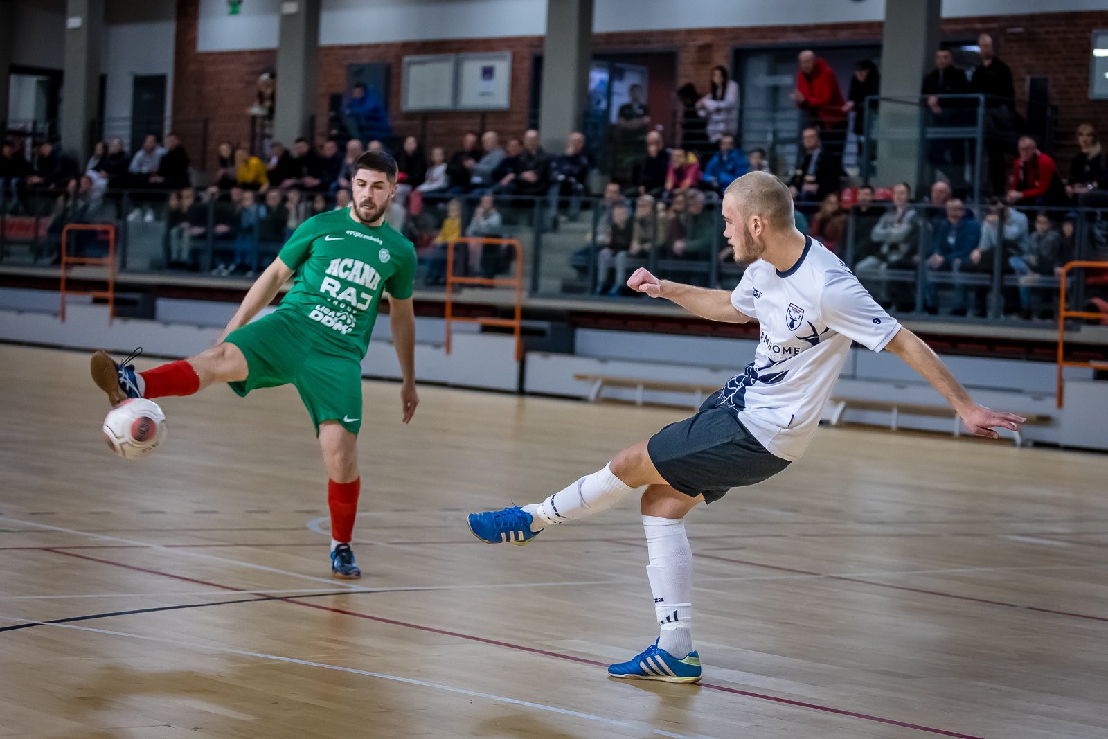 powalczyli-w-futsalowym-debiucie-na-szczeblu-centralnym-111371
