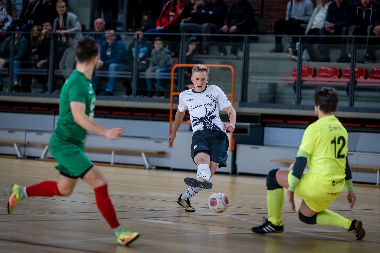 powalczyli-w-futsalowym-debiucie-na-szczeblu-centralnym-111371