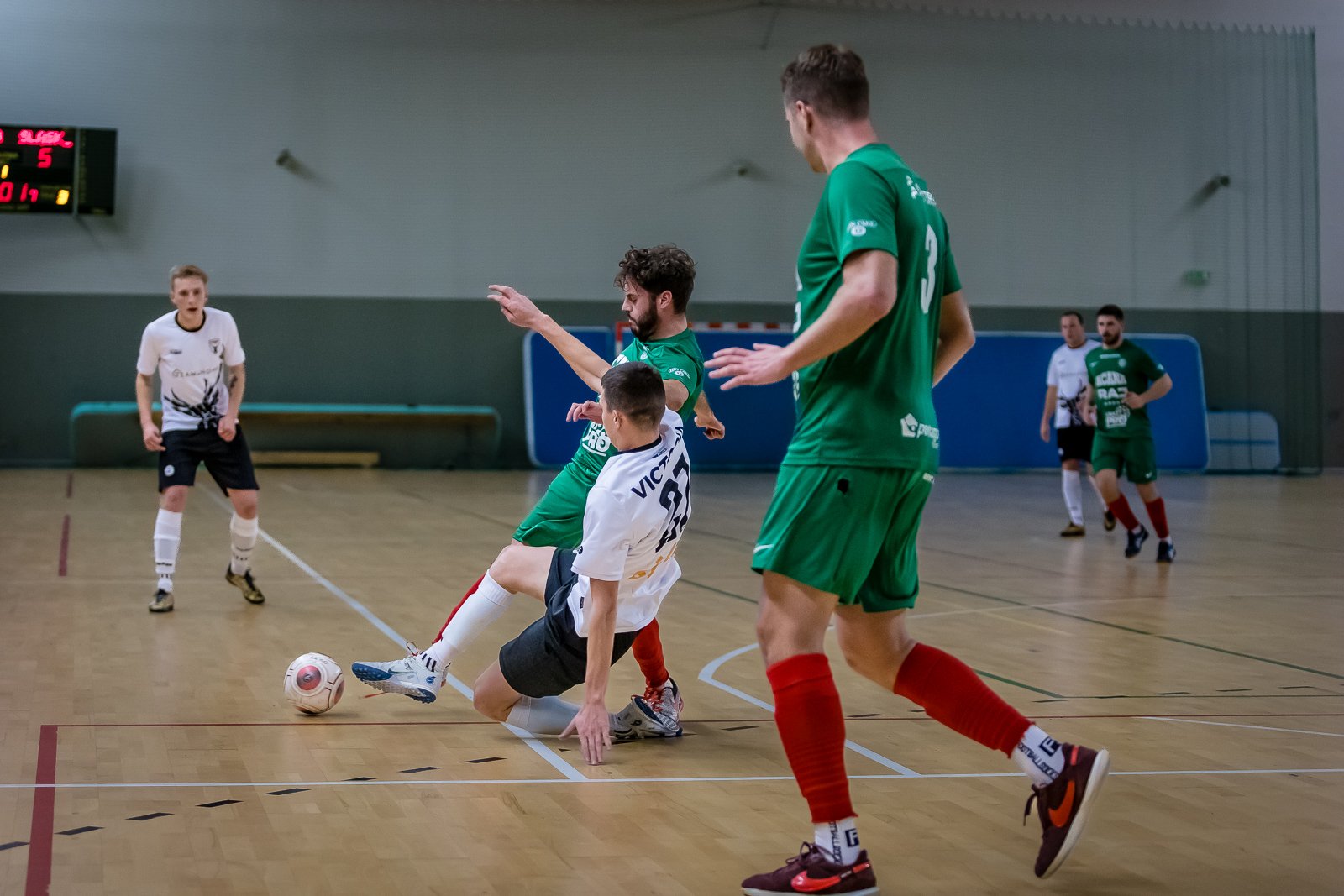 powalczyli-w-futsalowym-debiucie-na-szczeblu-centralnym-111371
