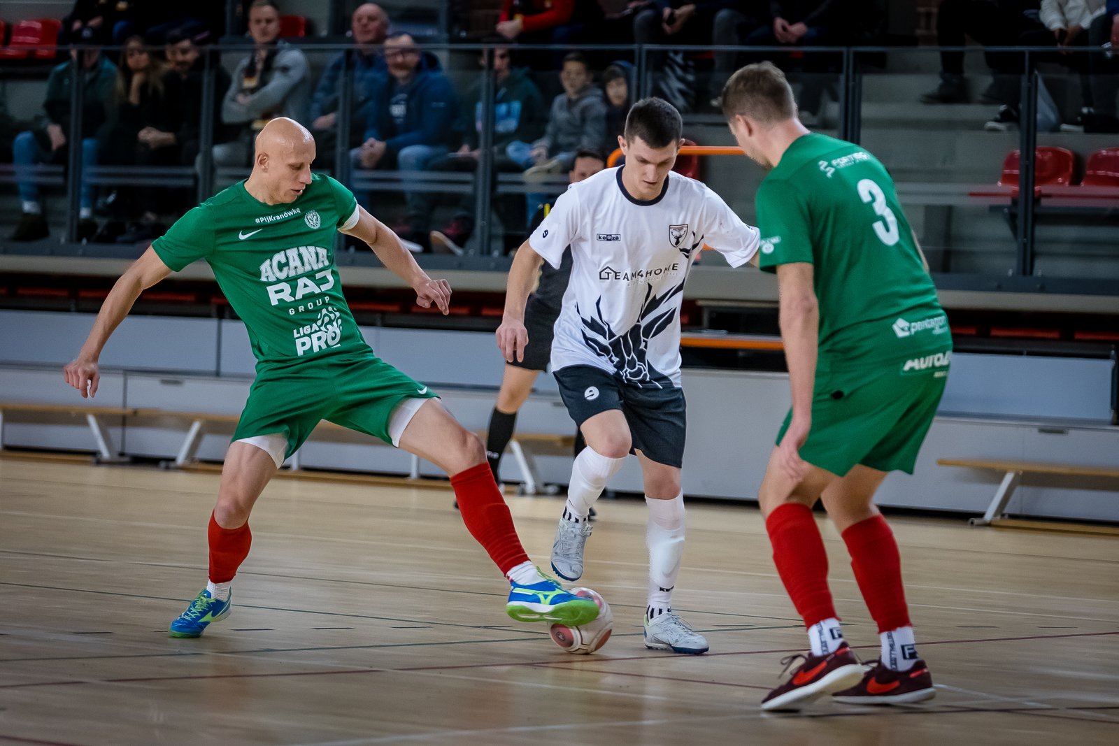 powalczyli-w-futsalowym-debiucie-na-szczeblu-centralnym-111371