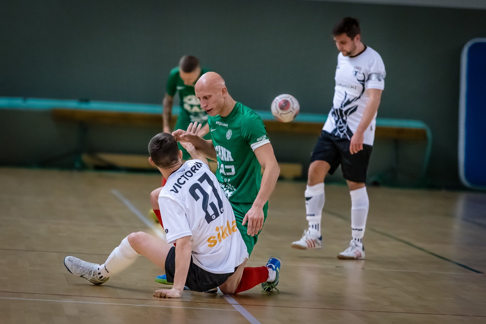 powalczyli-w-futsalowym-debiucie-na-szczeblu-centralnym-111371