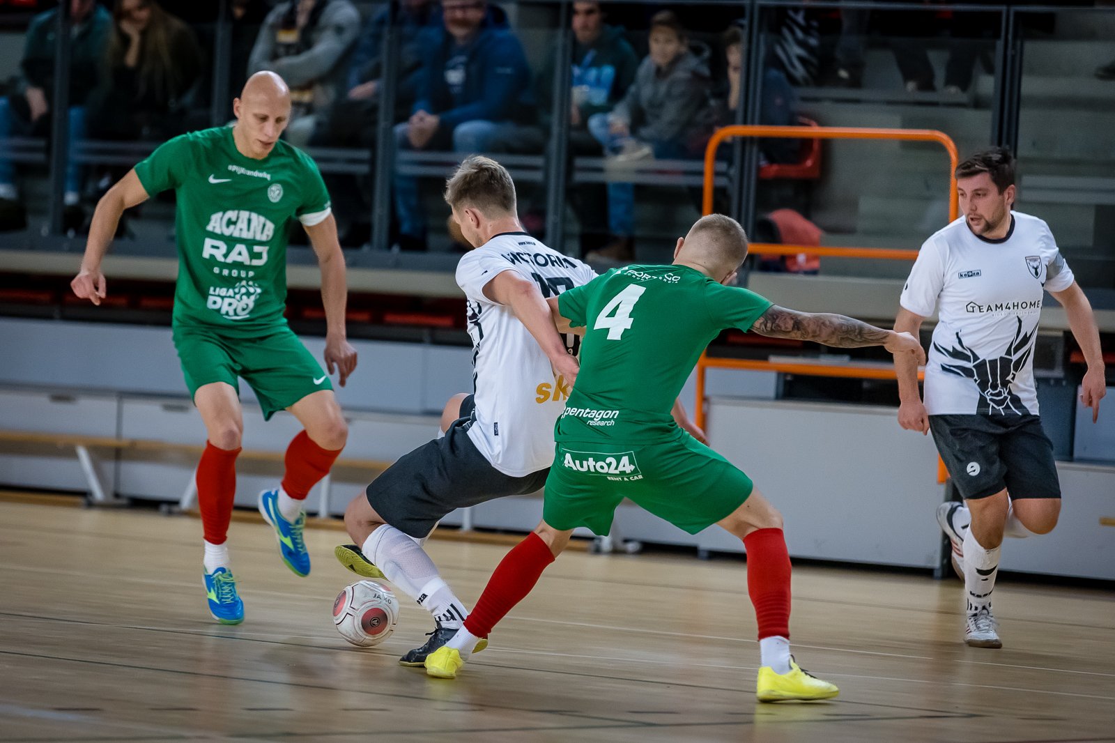 powalczyli-w-futsalowym-debiucie-na-szczeblu-centralnym-111371