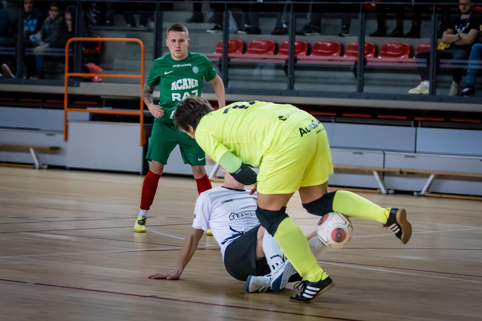 powalczyli-w-futsalowym-debiucie-na-szczeblu-centralnym-111371