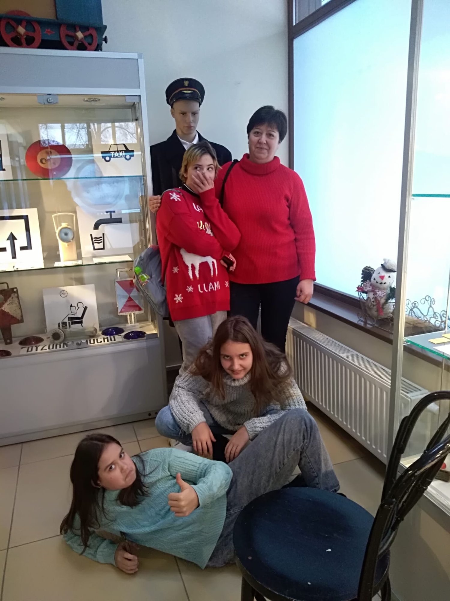 przedswiateczna-wycieczka-muzealno-artystyczna-111409