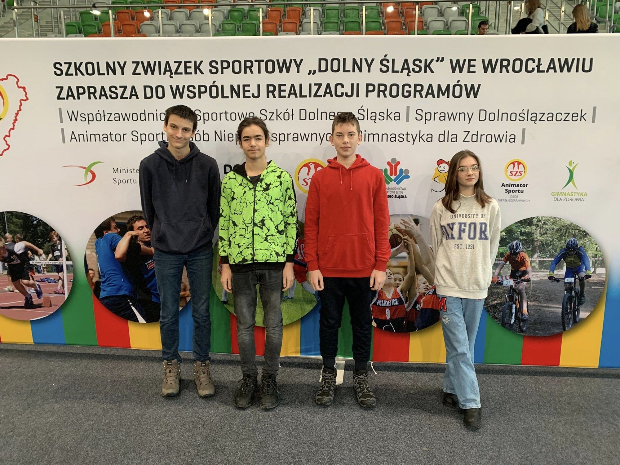 staneli-na-najwyzszym-stopniu-podium-111533