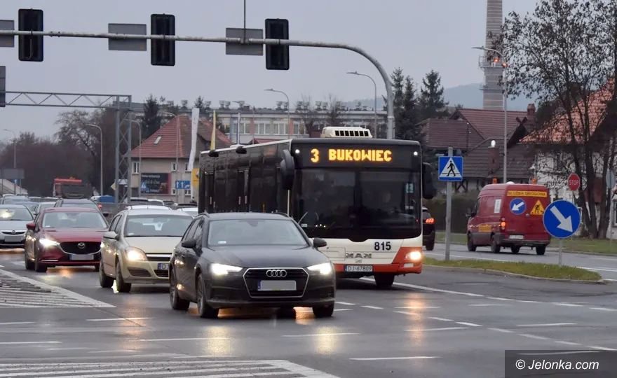 burza-w-gminie-o-zawieszenie-kursow-mzk-111557