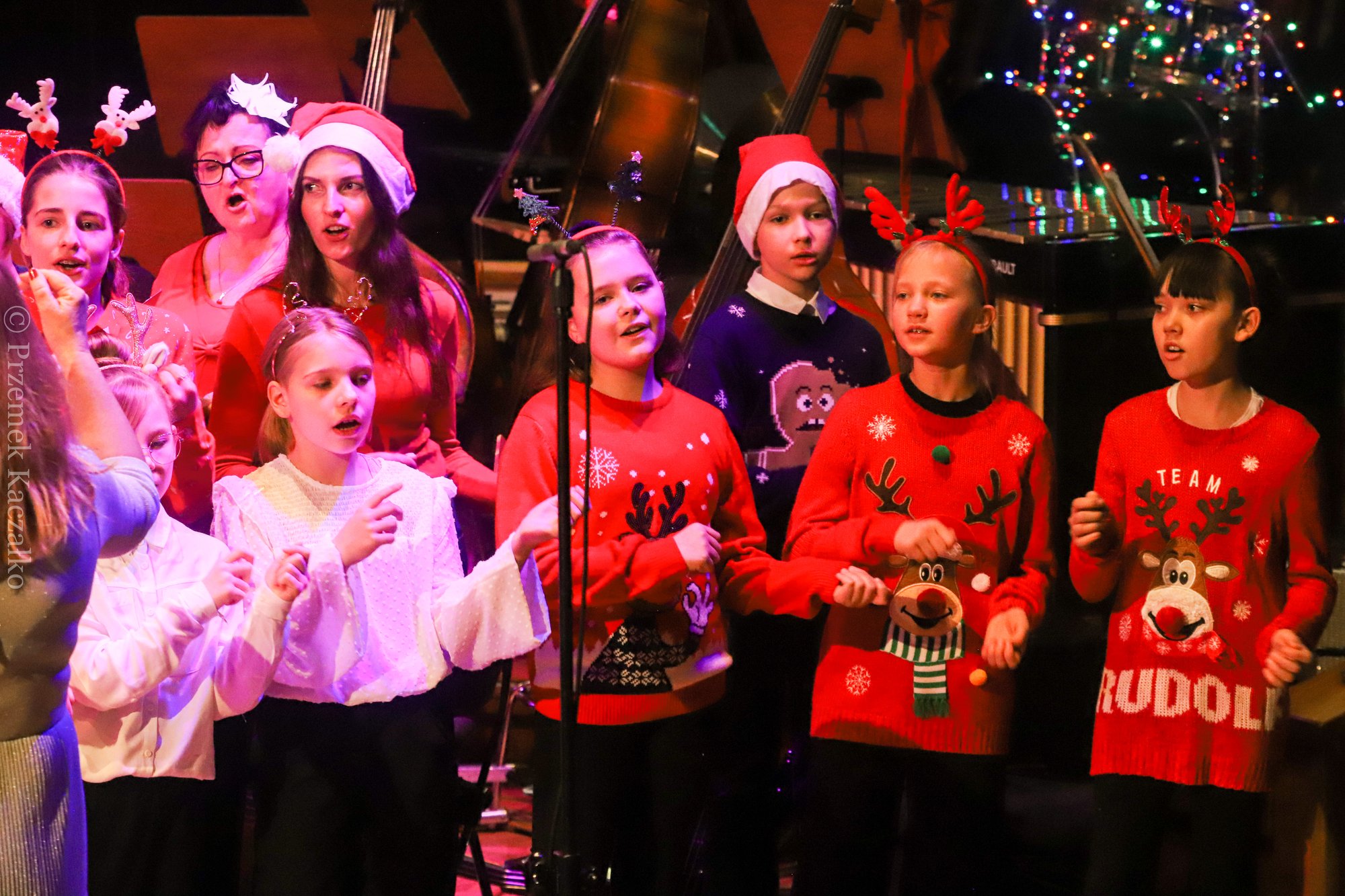 swiateczny-koncert-uczniow-szkoy-muzycznej-111612