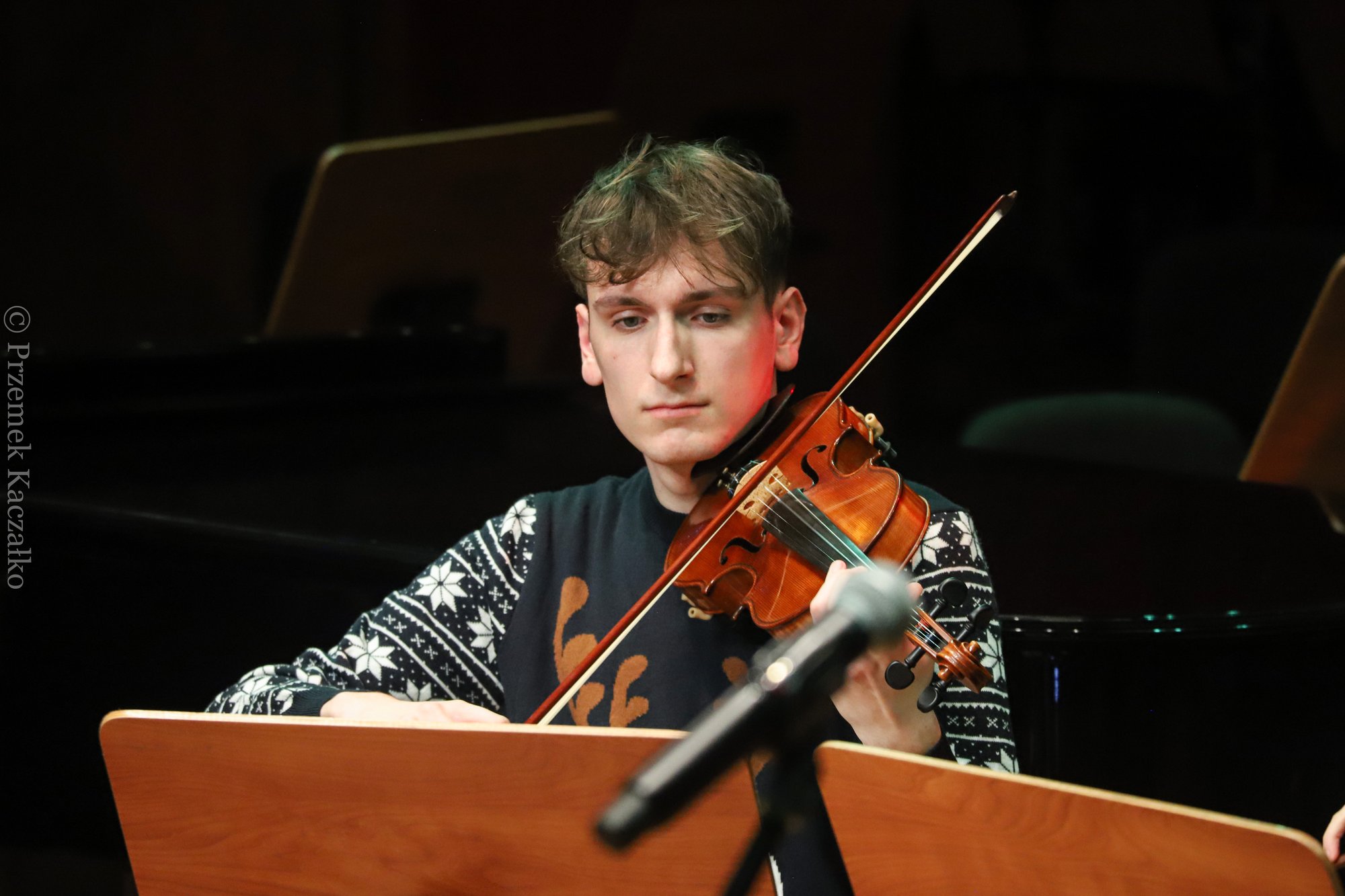swiateczny-koncert-uczniow-szkoy-muzycznej-111612