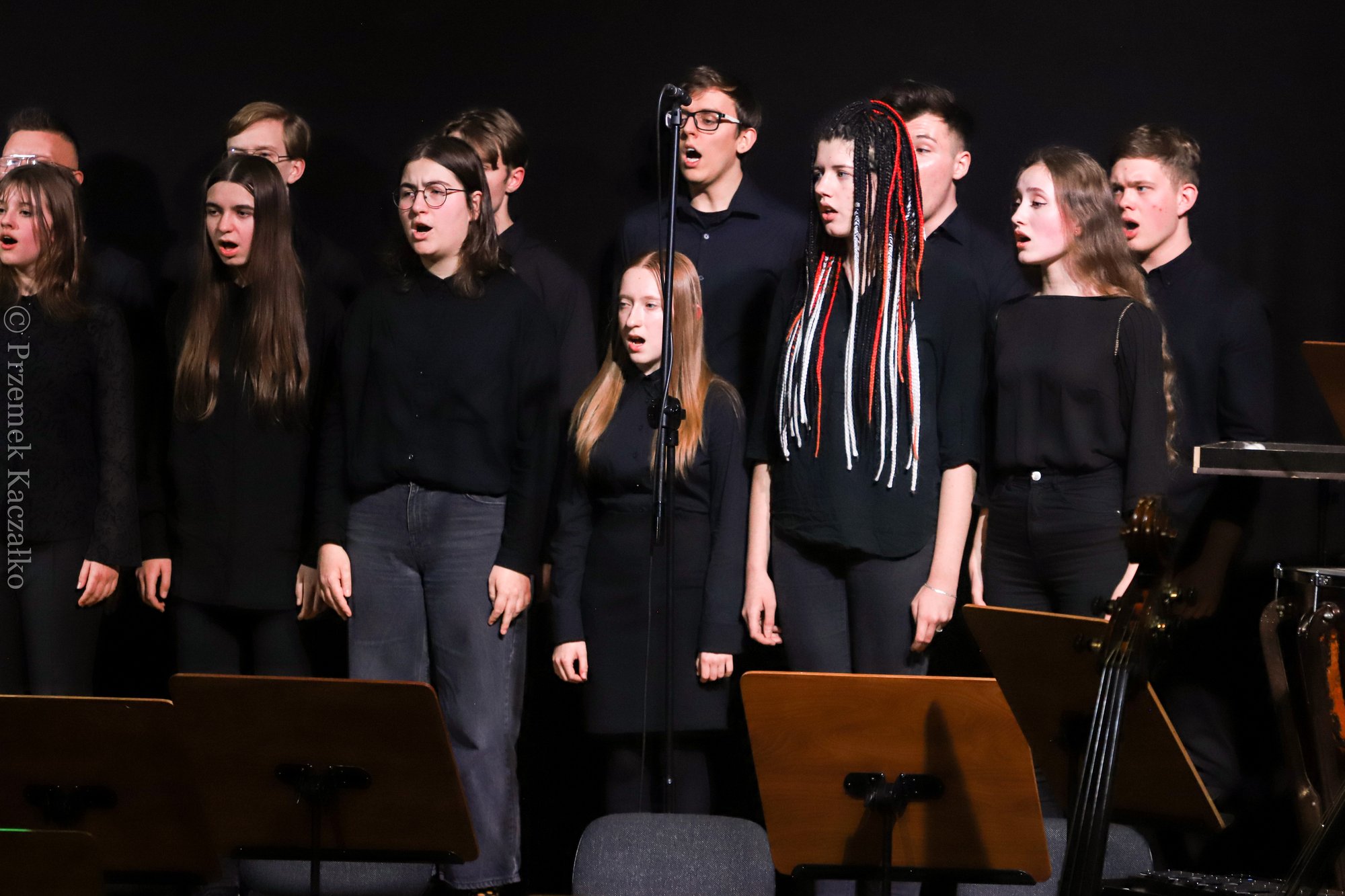 swiateczny-koncert-uczniow-szkoy-muzycznej-111612