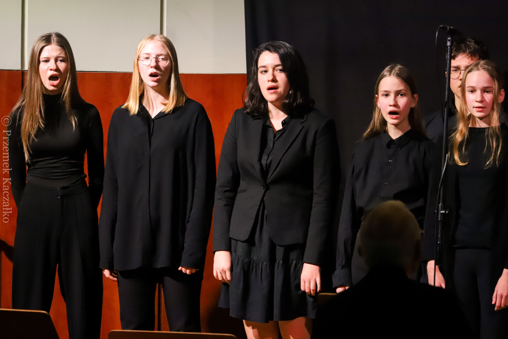 swiateczny-koncert-uczniow-szkoy-muzycznej-111612