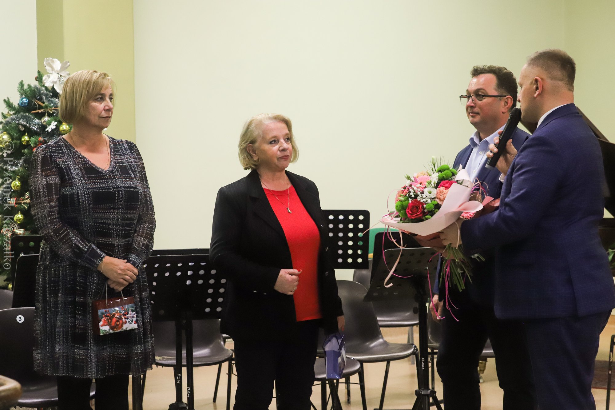 swiateczny-koncert-w-galerii-karkonoskiej-111679