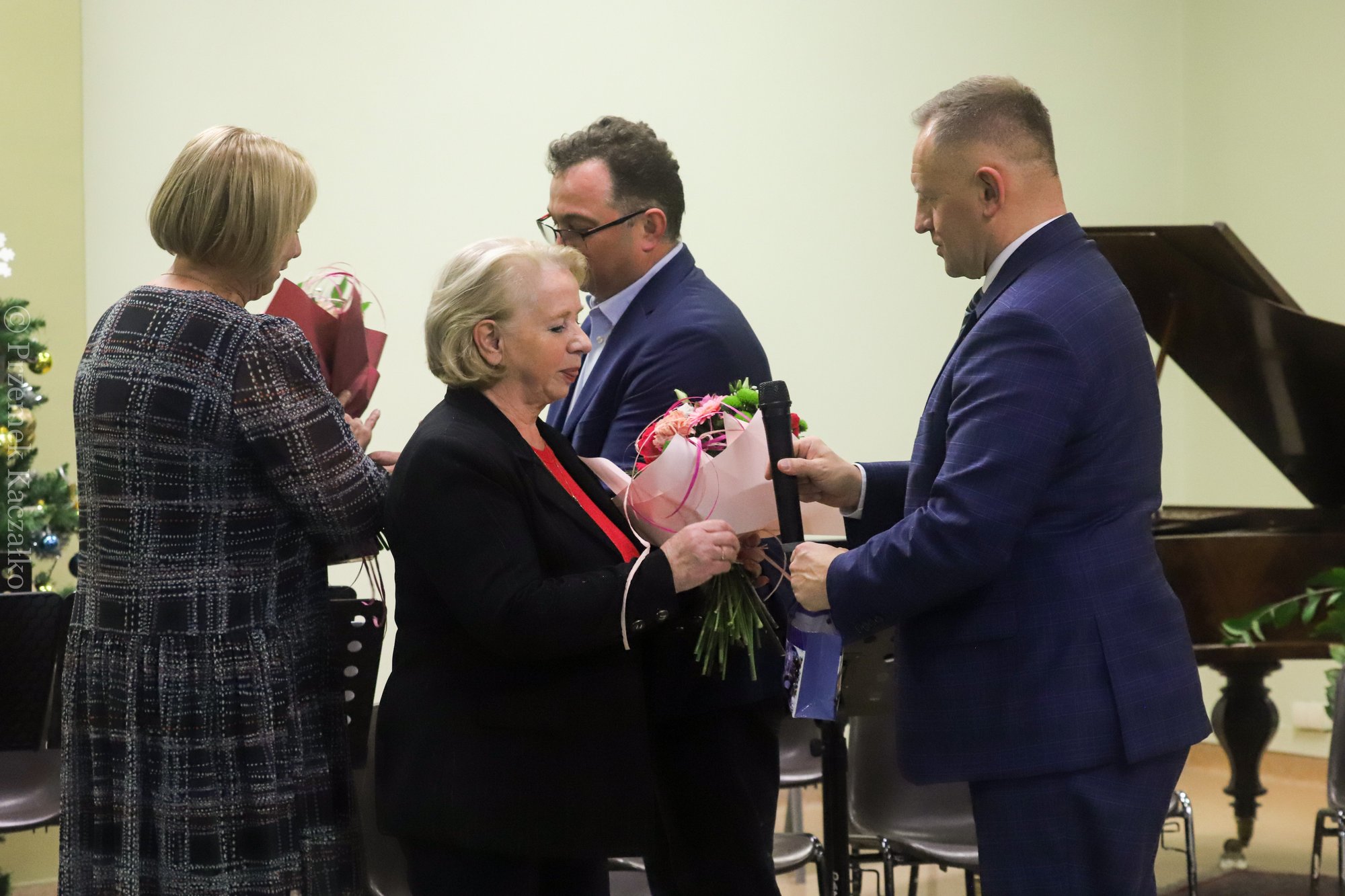 swiateczny-koncert-w-galerii-karkonoskiej-111679