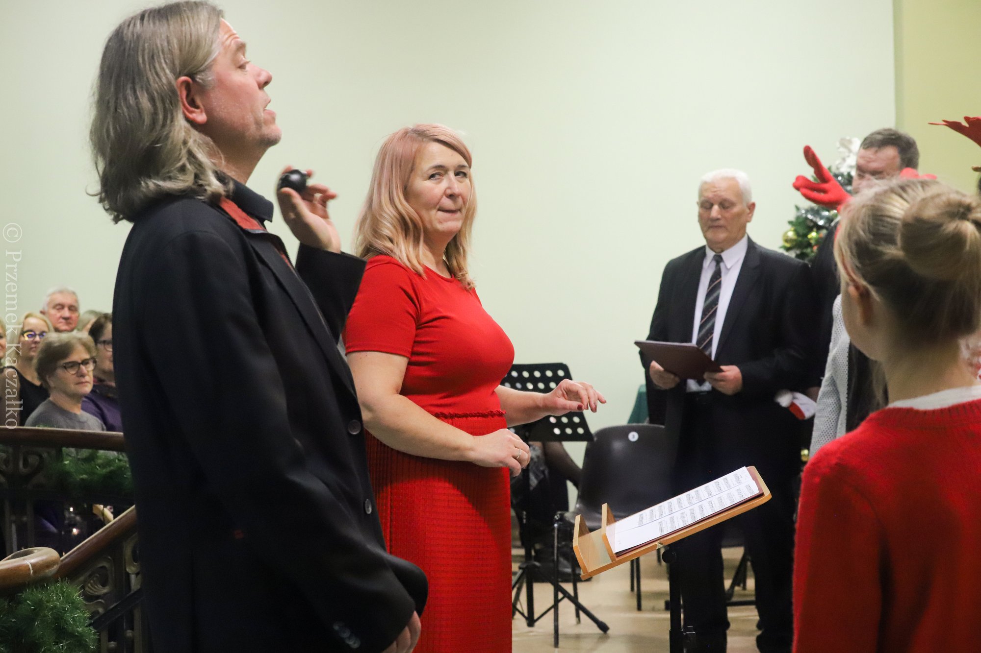 swiateczny-koncert-w-galerii-karkonoskiej-111679
