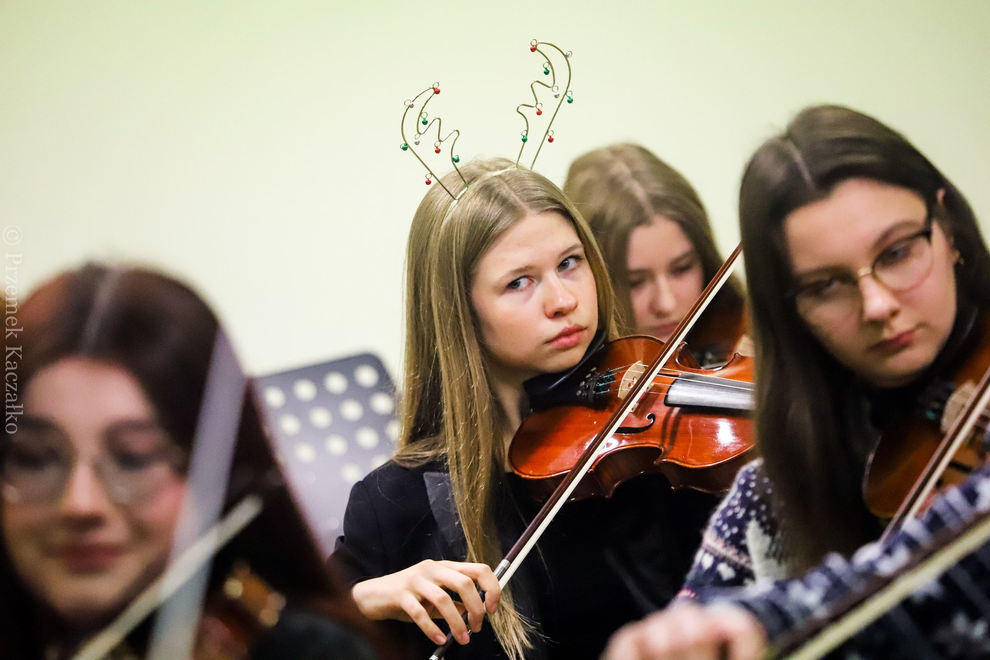 swiateczny-koncert-w-galerii-karkonoskiej-111679