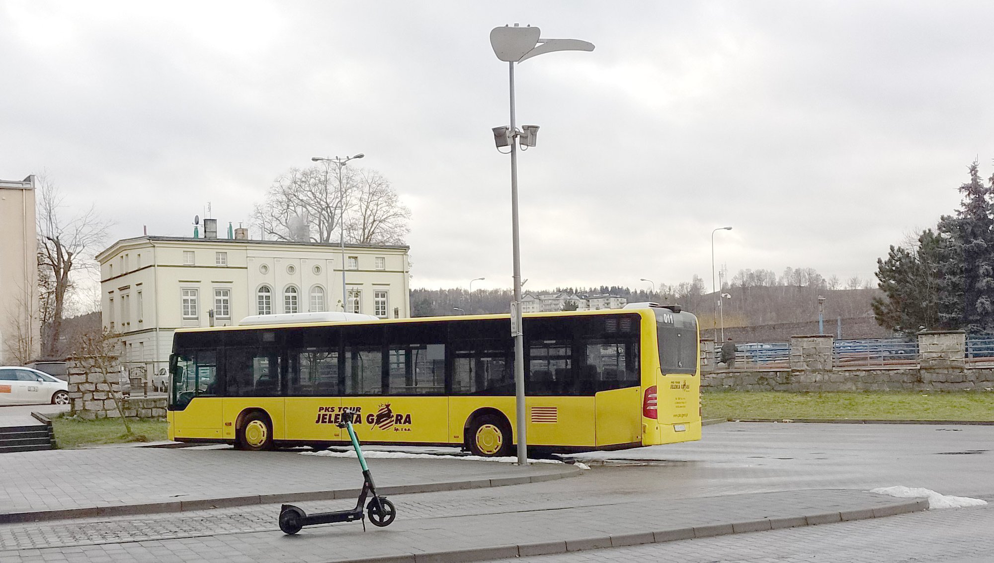 kolejny-rok-z-powiatowa-komunikacja-karkonoska-111695