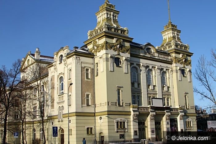 co-z-dachem-teatru-112068