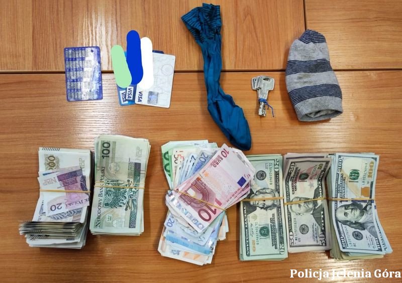 znalaza-pieniadze-i-oddaa-112122