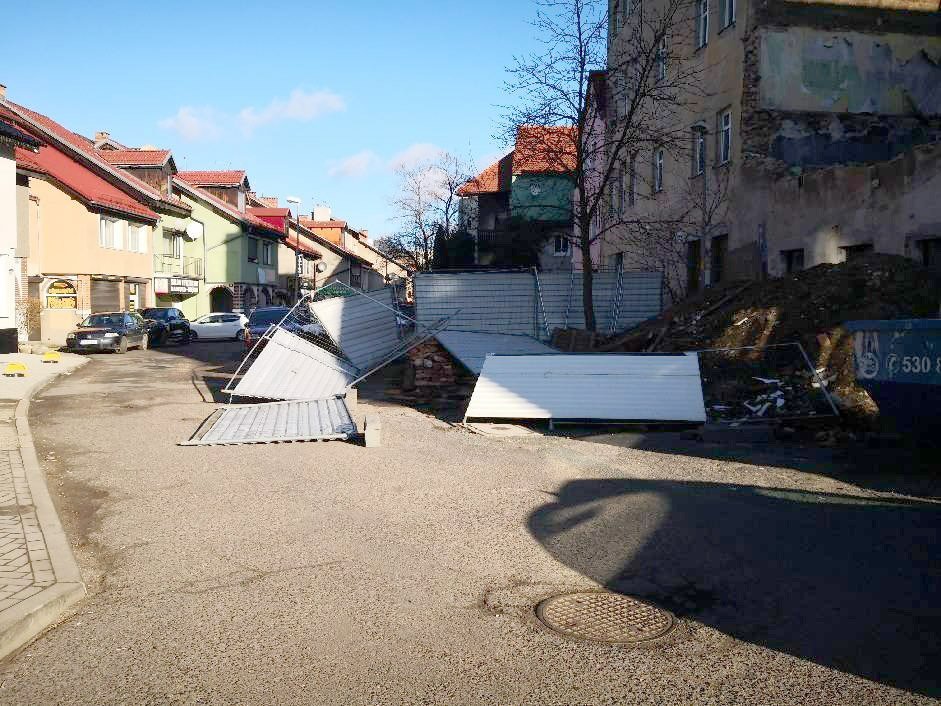 gruzowisko-w-centrum-112308