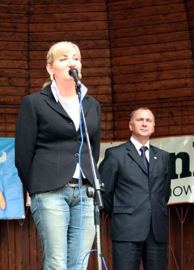 Beata Sawicka z zastępcą prezydenta Jeleniej Góry Jerzym Łużniakiem.