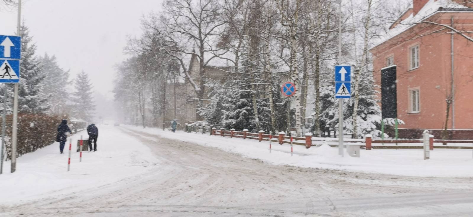 zimowy-paraliz-na-drogach-112380