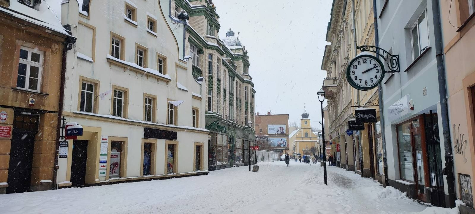 zimowy-paraliz-na-drogach-112380