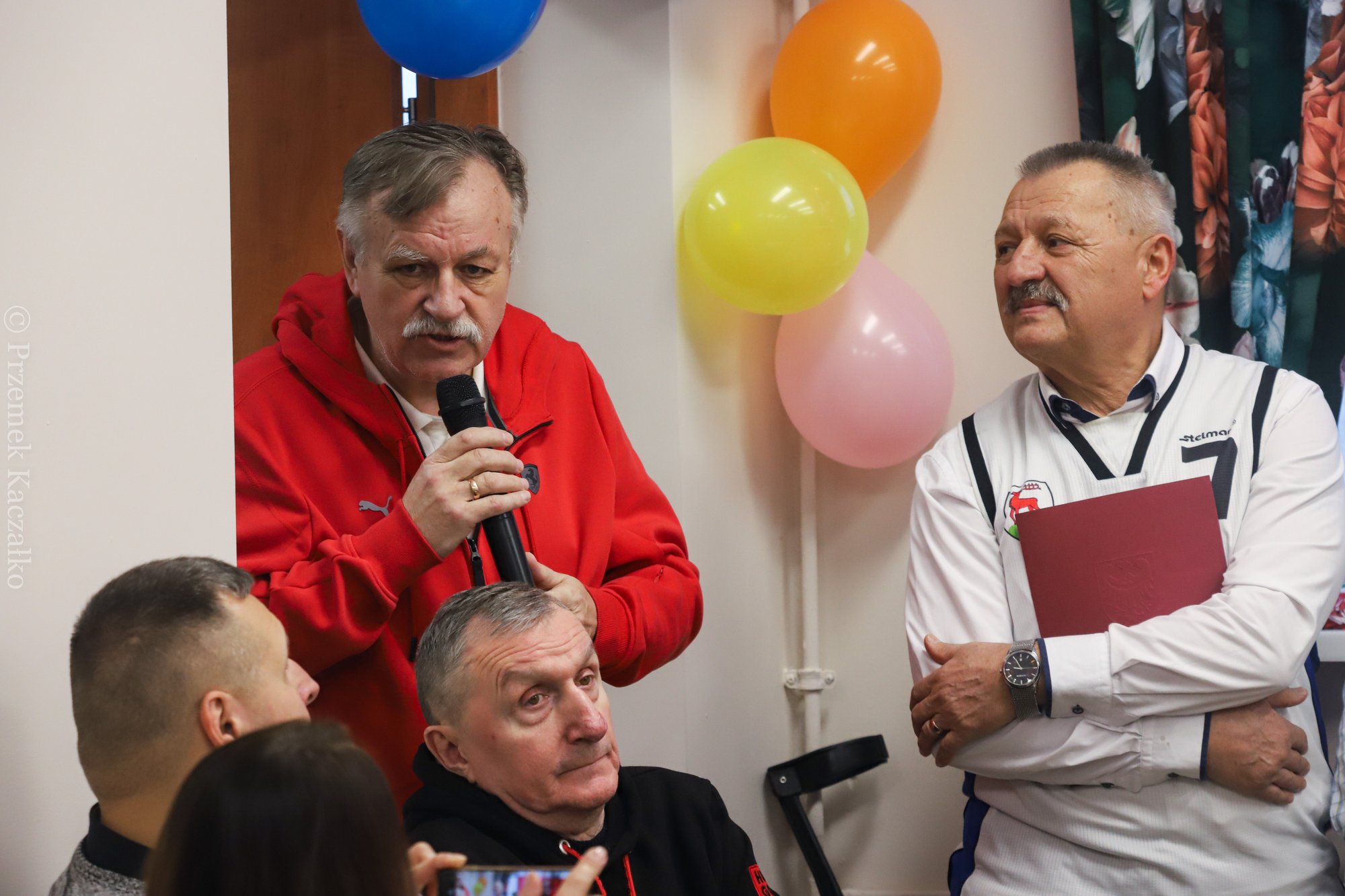 kkkn-swietowa-urodziny-112404