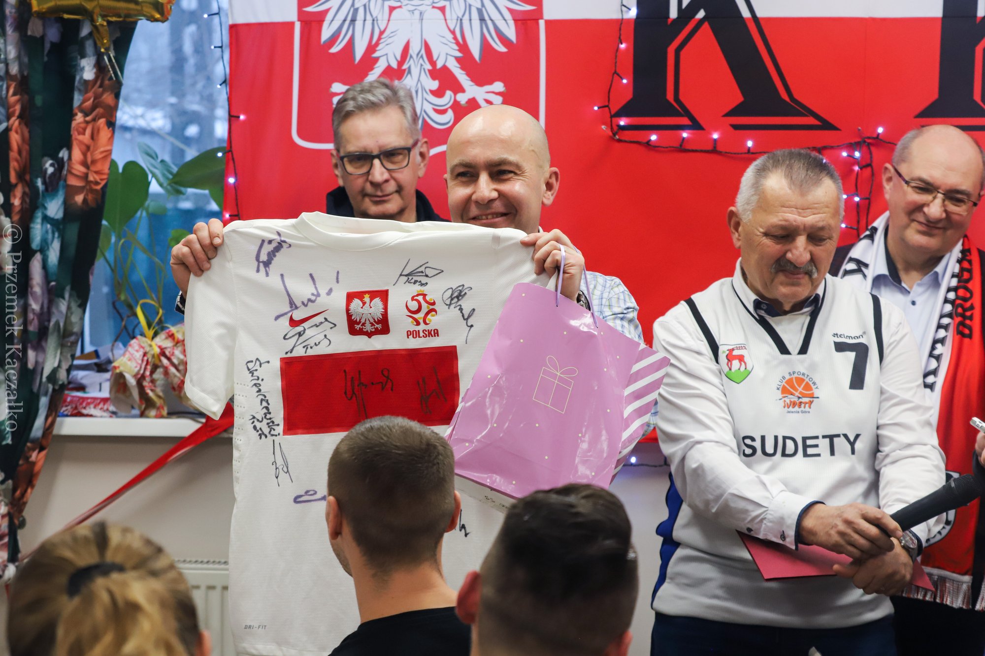 kkkn-swietowa-urodziny-112404