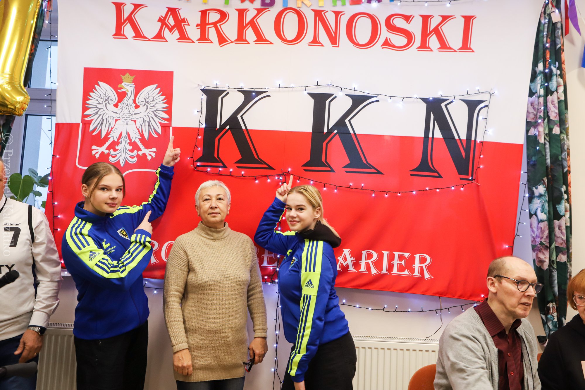 kkkn-swietowa-urodziny-112404