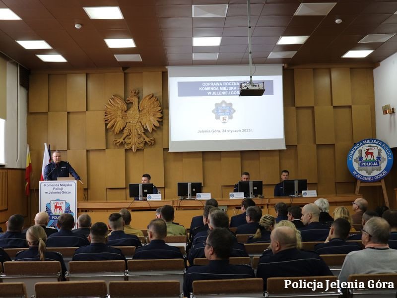 odprawa-roczna-policji-112491