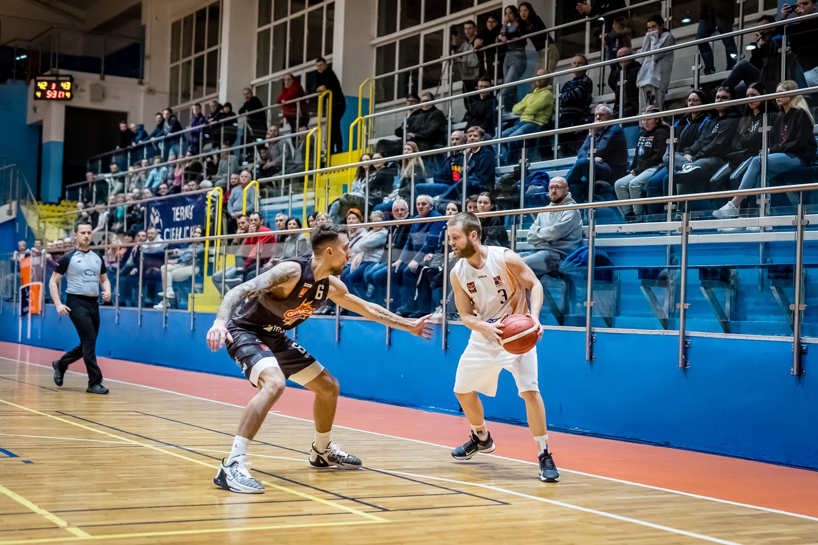 kapitalny-mecz-ostrowskiego-112607