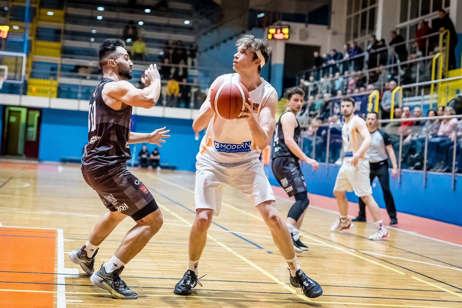 kapitalny-mecz-ostrowskiego-112607