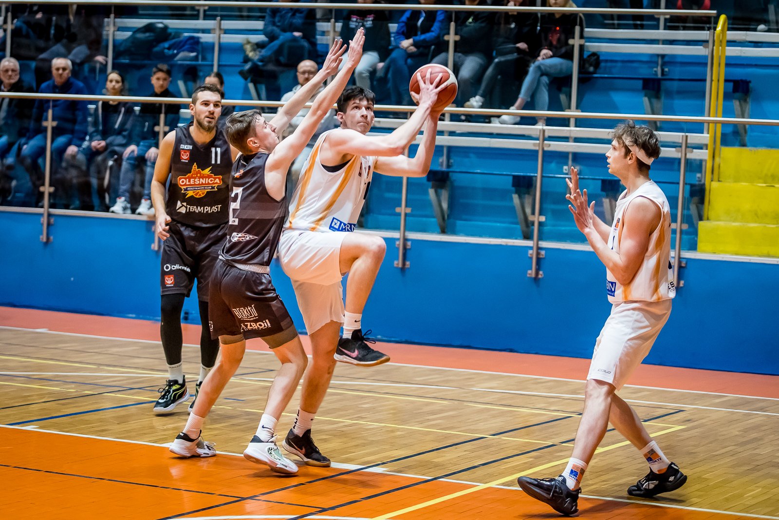 kapitalny-mecz-ostrowskiego-112607