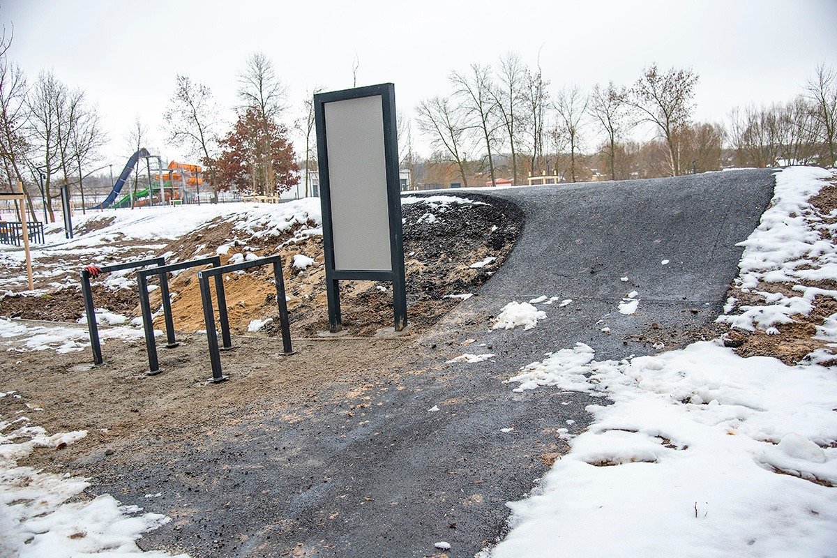 pumptrack-na-ukonczeniu-112645