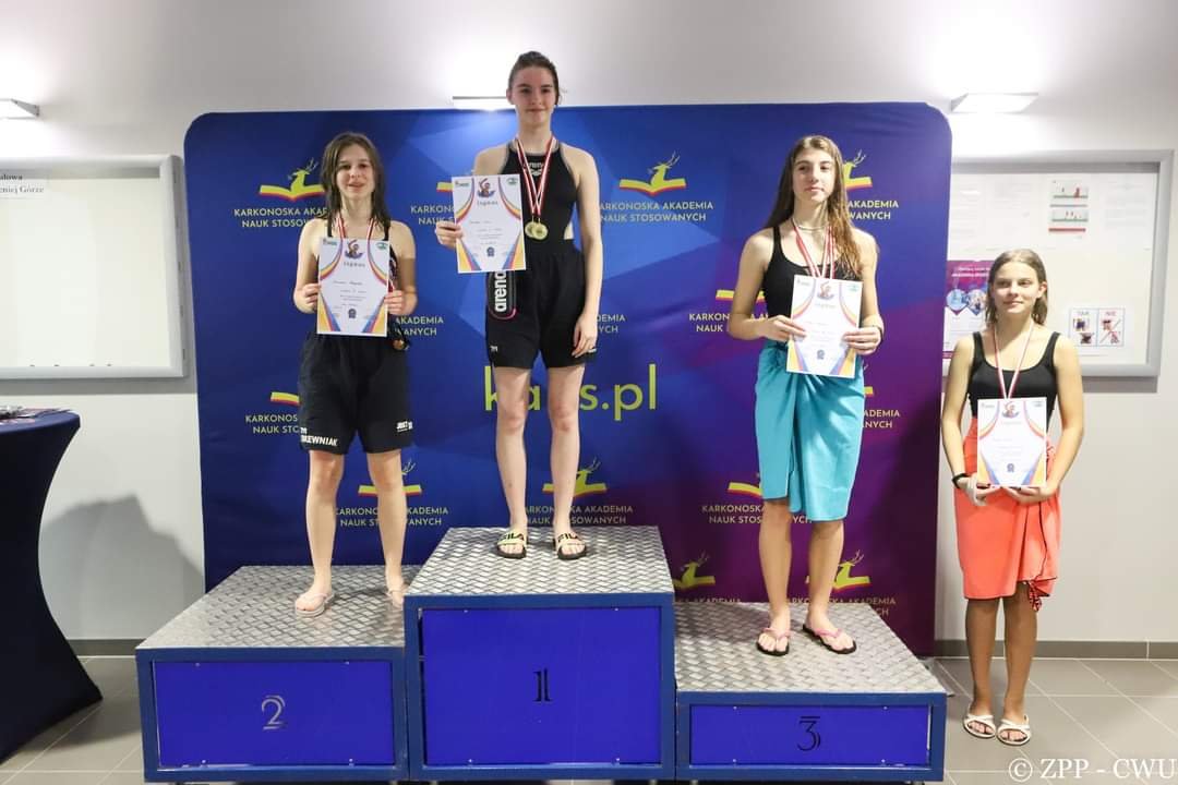 poznalismy-szkolnych-mistrzow-jeleniej-gory-w-pywaniu-112805