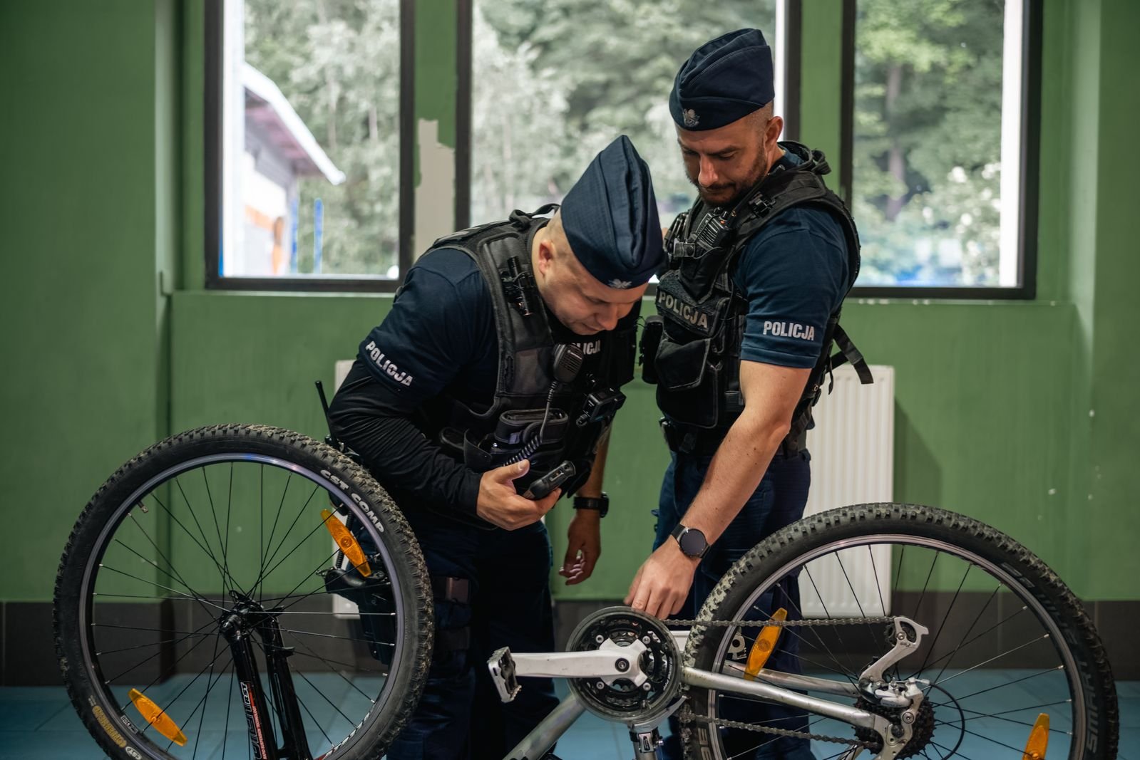 jeleniogorscy-policjanci-w-telewizyjnym-serialu-113034