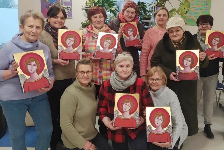 seniorzy-pisali-ikony-113067