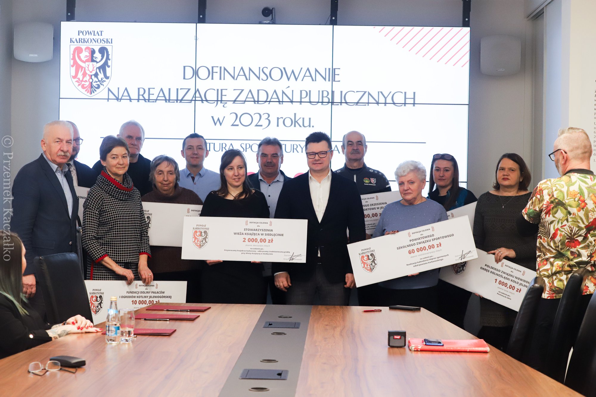powiat-wspiera-finansowo-organizacje-pozarzadowe-113079