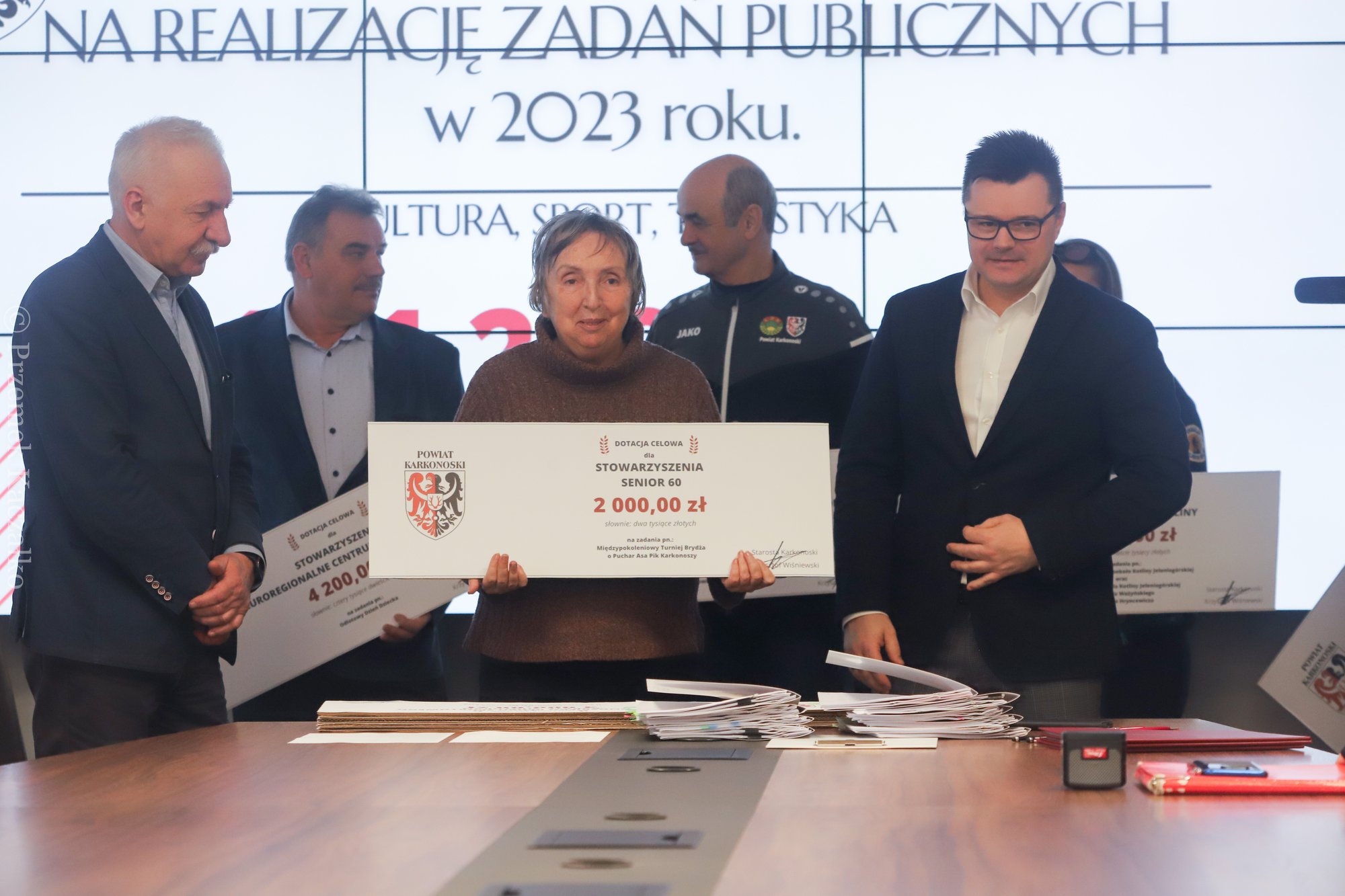 powiat-wspiera-finansowo-organizacje-pozarzadowe-113079