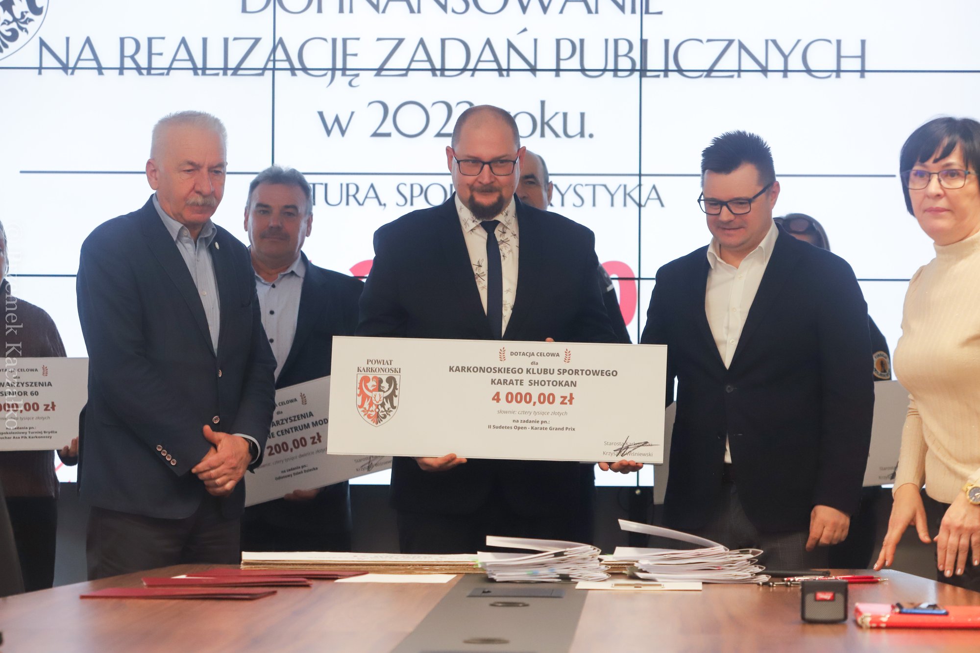powiat-wspiera-finansowo-organizacje-pozarzadowe-113079