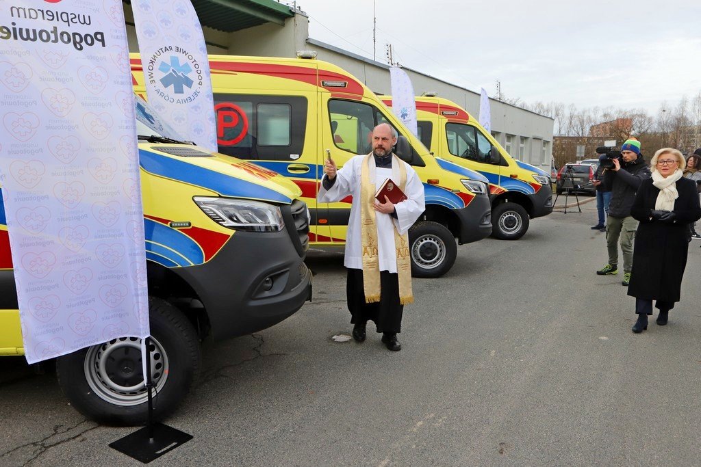 5-nowych-ambulansow-dla-pogotowia-ratunkowego-113166