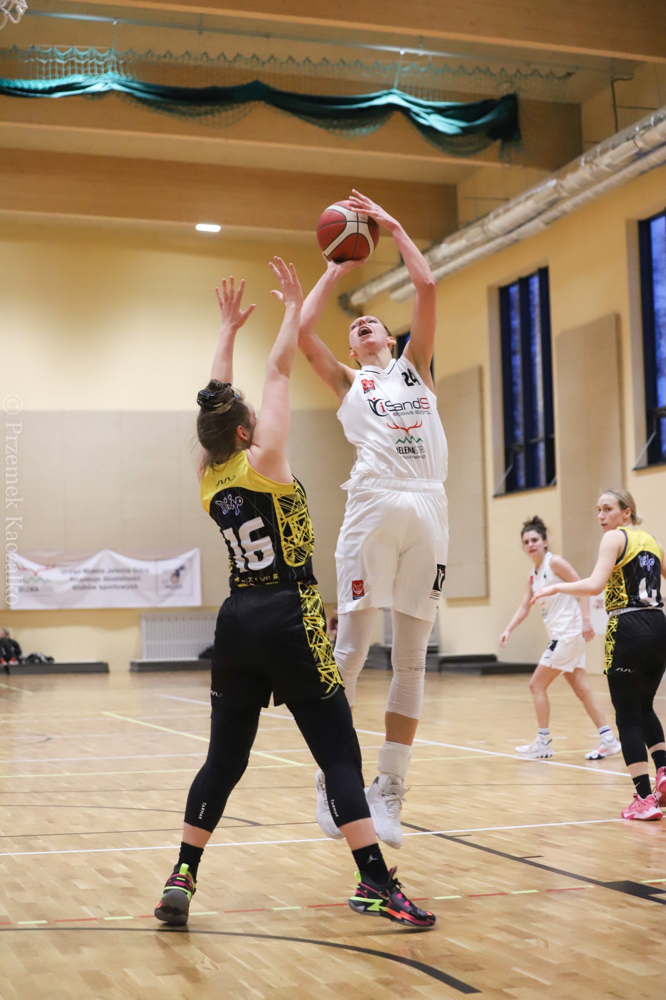 wichos-pewny-awansu-do-playoff-113302