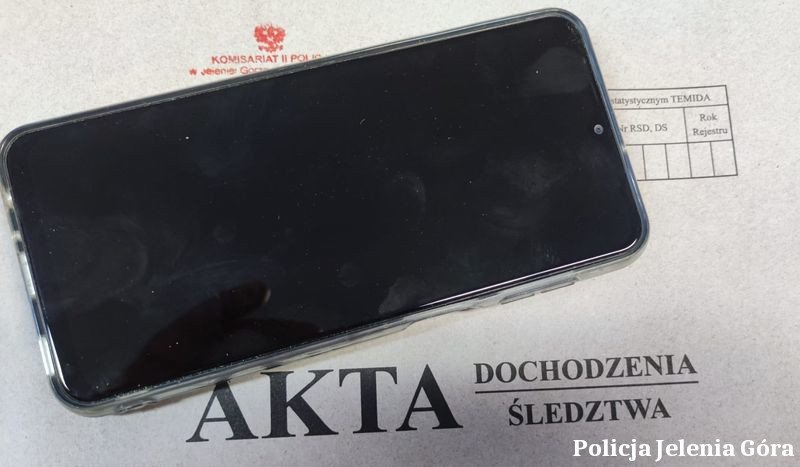 przywaszczy-telefon-stanie-przed-sadem-113419