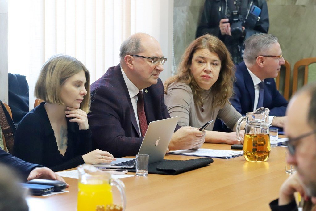 powstao-jeleniogorskie-obserwatorium-ekonomiczne-113462