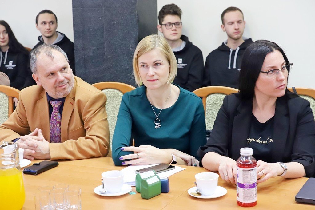 powstao-jeleniogorskie-obserwatorium-ekonomiczne-113462