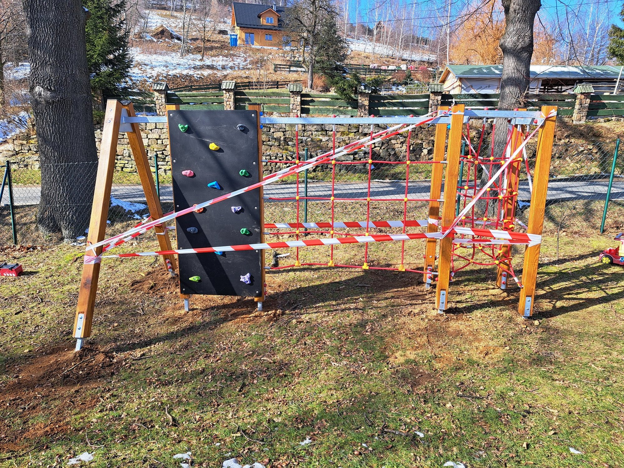 plac-zabaw-z-funduszu-soeckiego-113494