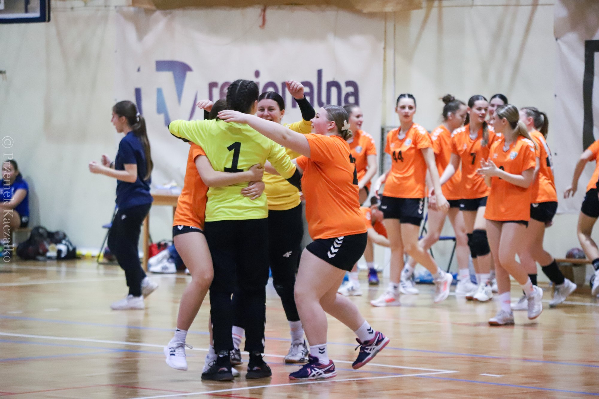 szczypiornistki-na-turnieju-w-lubinie-113501
