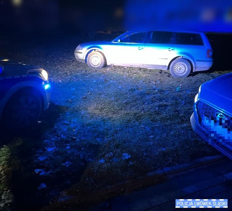 ucieka-przed-policja-113603